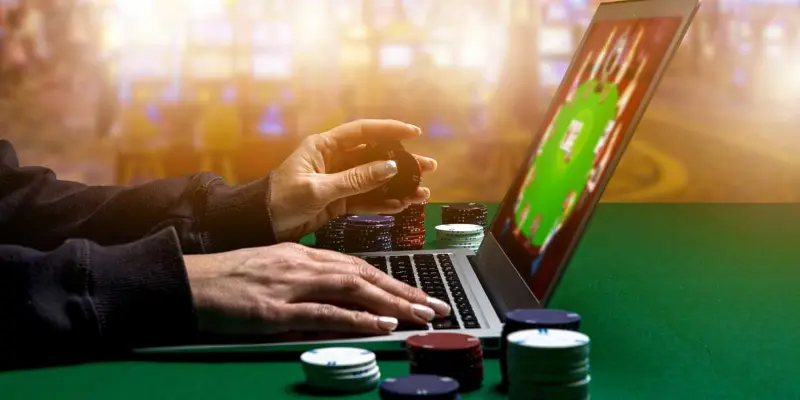 Các thứ hạng tay bài poker - Bí quyết xác định tay bài cao nhất 2 Lợi ích của các thứ hạng tay bài